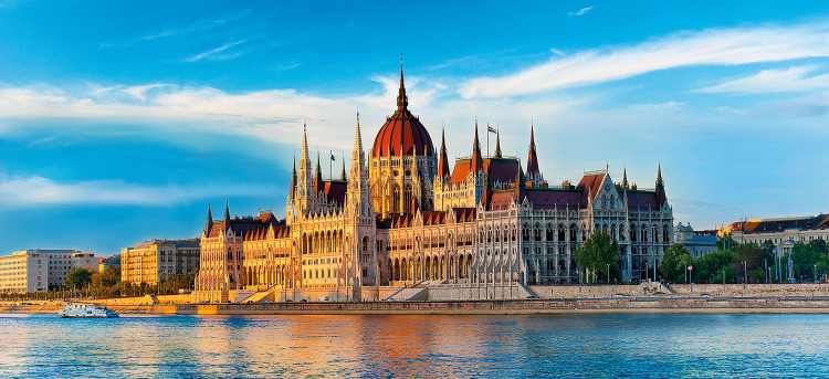 Hungarian Parliament Building | Budapest | Hungary | Holidays to Hungary