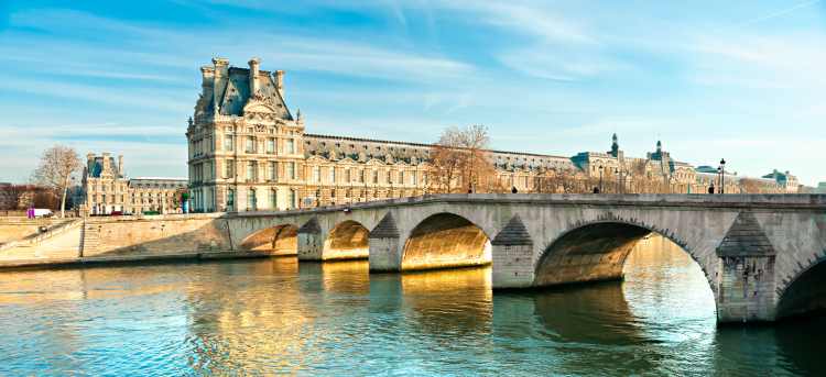 Louvre Palace | Paris | France | Rhone river | Riviera Travel | river cruise | solo traveller
