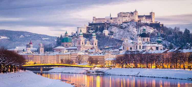 Salzburg in the snow | Christmas river cruise | Winter holiday | Riviera Travel