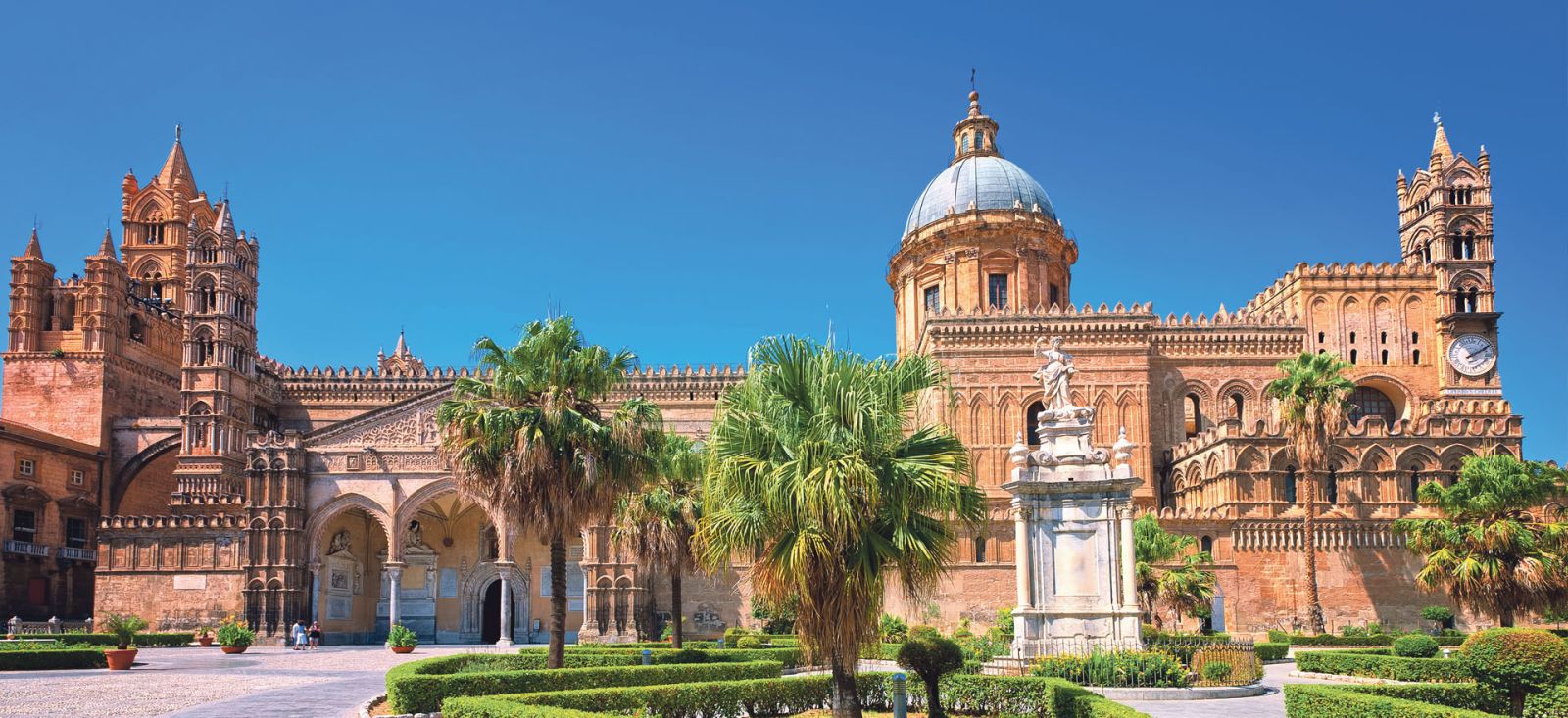 Palermo Cathedral and gardens against blue sky | Palermo, Sicily