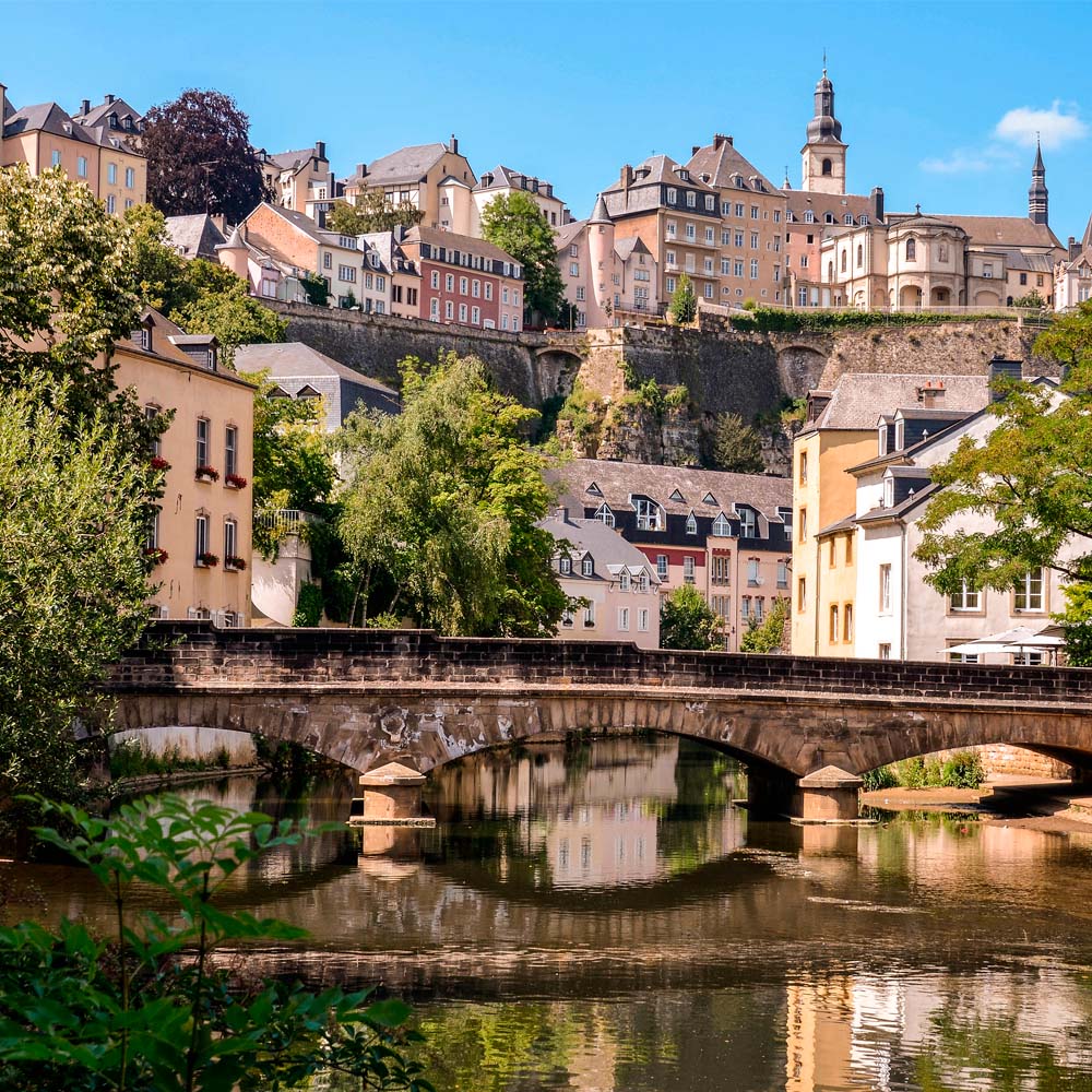 Luxembourg City, historic destrict Grund, bridge over Alzette river