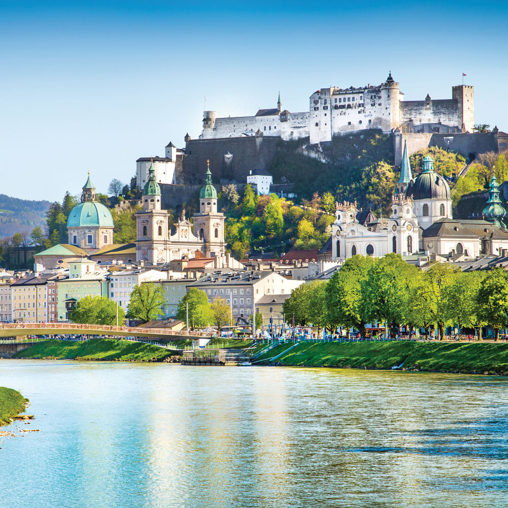 danube river cruise weather in august